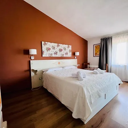 Frassetto 산타테레사의갈루라